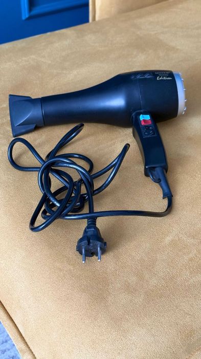 стайлер для укладки волос