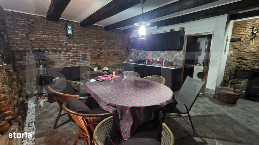 Oportunitate - Casa in zona centrala