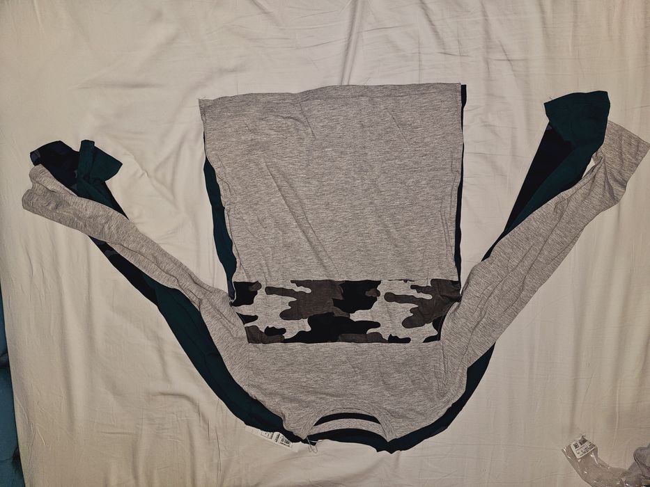 Nou Set trei bluze baieti Marks and Spencer