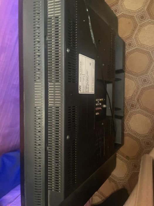 Продам телевизор JVC