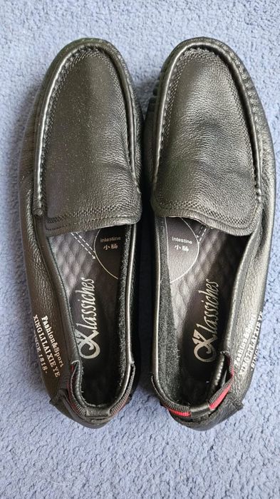 Продам кожаные макасины