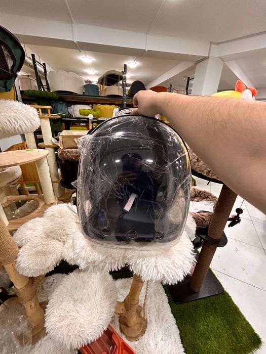 Переноска обсалютно новая рюкзак для  кошек и котят катов. Есть ДОСТАВ