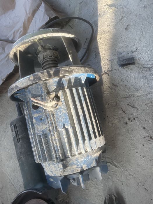 продам электродвигатель