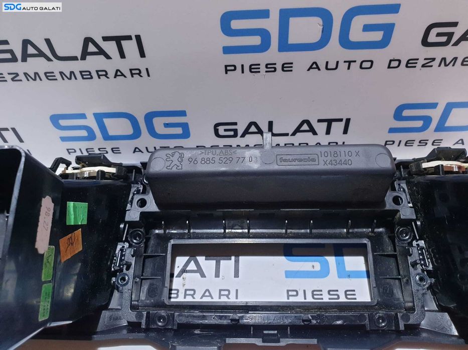 Gura Grila Aer Aerisire Ventilatie Centrala Bord Peugeot 508  2010 - 2018 Cod 9688552977