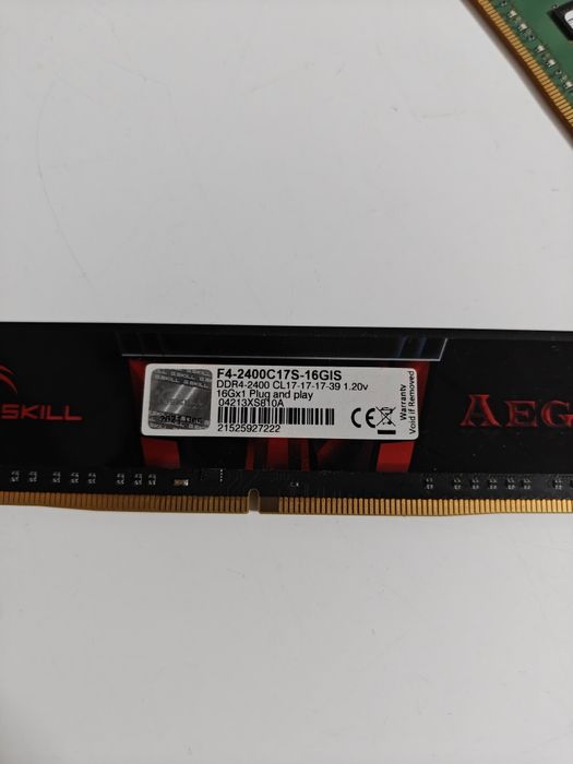 Plăcute RAM DDR4 cu defect / netestate