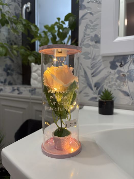 Decoratiune trandafir cu luminite