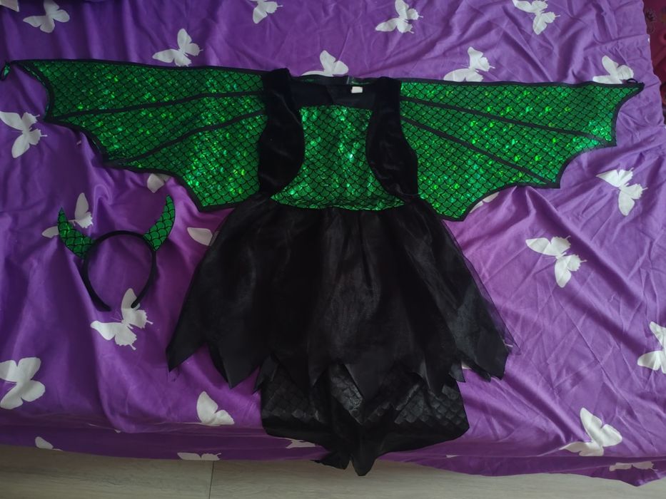 Vând costum fetite Halloween