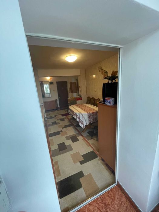 Inchiriez apartament 3 camere ZONA BIG -INDEPENDENTEI