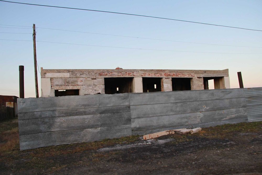 Недостроенное здание СТО