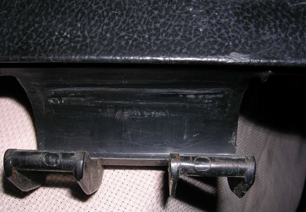 Капак за жабка за Лада ВАЗ 2105