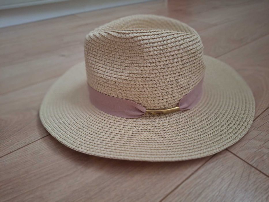 Нова сламена шапка S