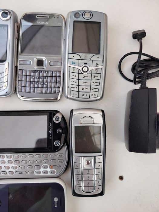 Lot de telefoane de colecție