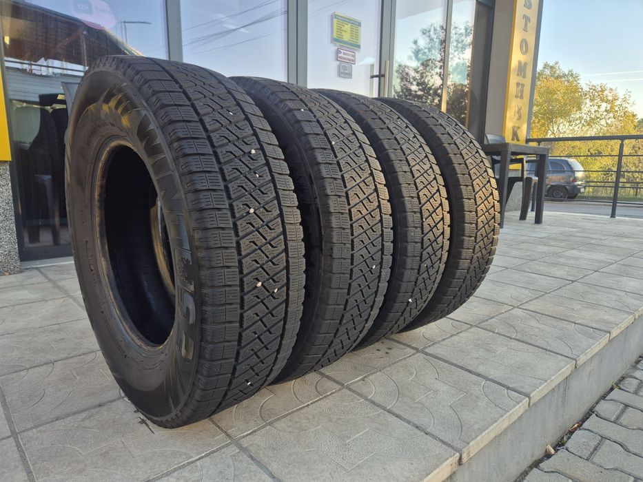 4бр. Зимни Бусови Гуми 215/75/16C LASSA