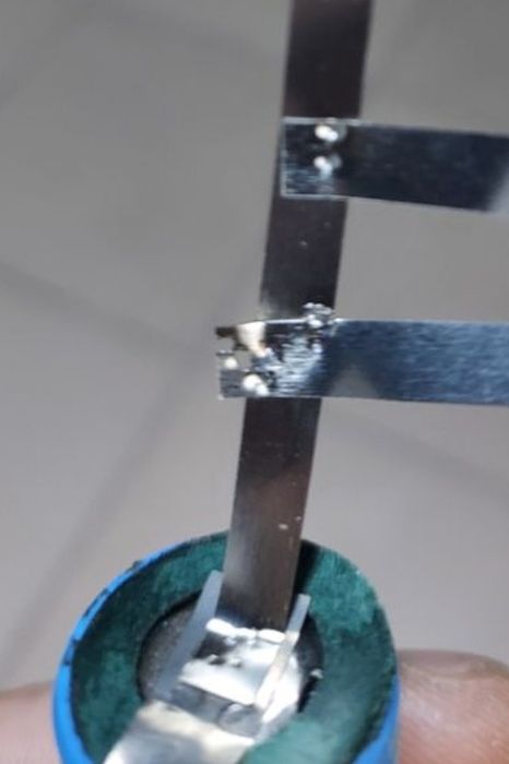 Sudura in puncte, placa încărcare baterii litiu