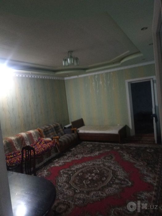 Сдаётся комната семейной паре или студентам.