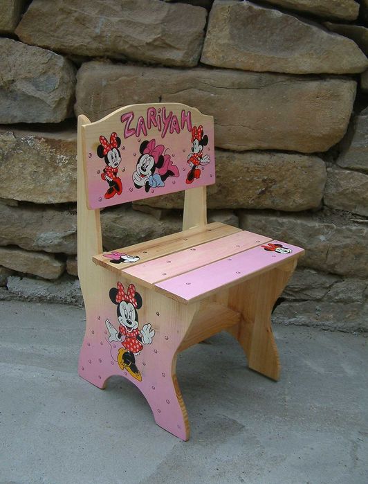 Детско рисувано дървено столче