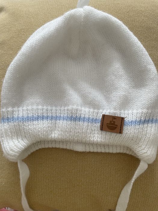 Комбенизон 62 см, хорошего качества, длина от шеи до пяток 58 см