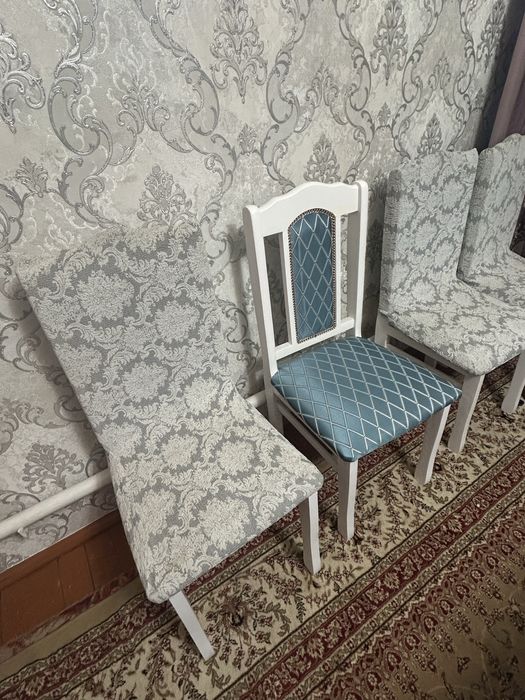 Продам стол 5,5 метров со стульями