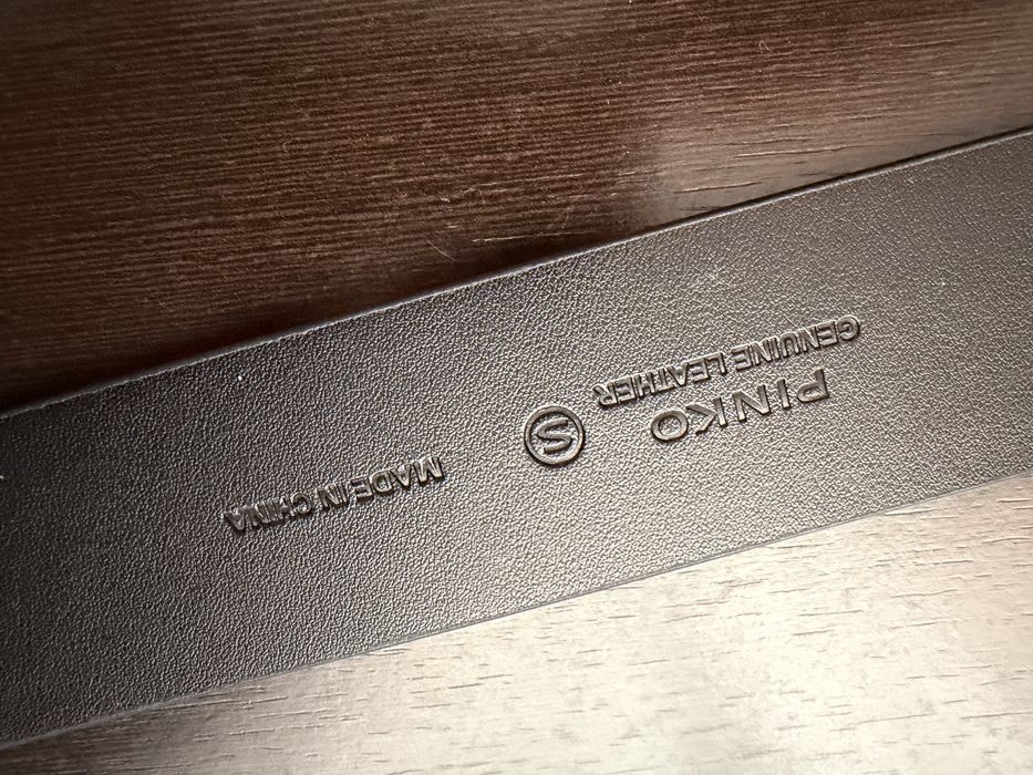 Черен колан Pinko