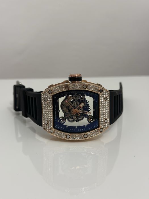 Ceas cu pietre Richard Mille
