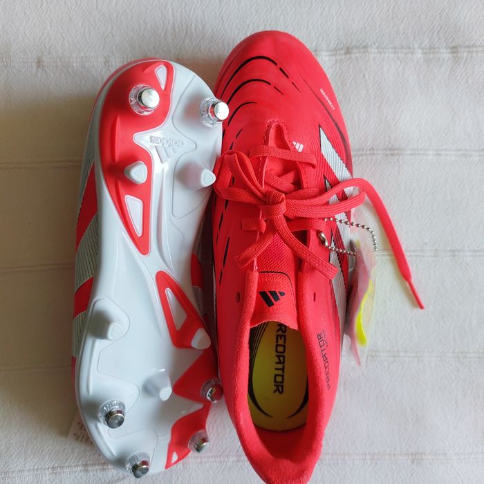 Ghete fotbal Adidas Predator League