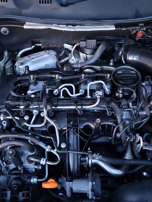 Bot Parte Fata VW Passat B7 Aripa Capota Bara Tragar Far Carenaj LA7W Argintiu
