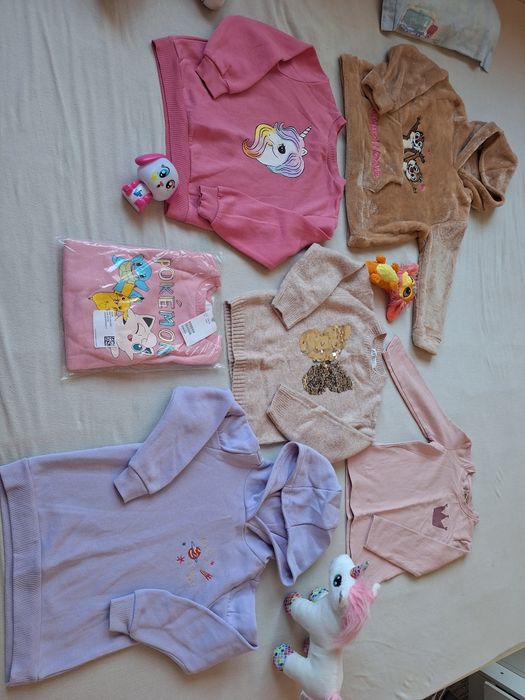 Нови зимни пуловери размер 116 (5-6 години)