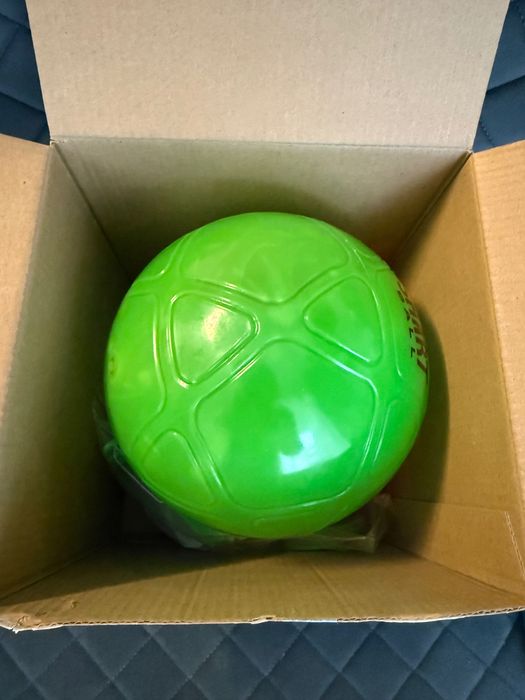 Minge fotbal-robot / SoccerBot