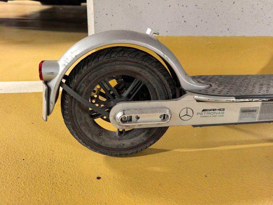 Xiaomi Mi Electric Scooter Pro 2 Mercedes AMG