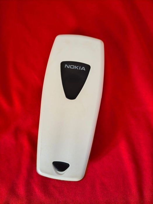 Nokia 3510i ( decodat,)