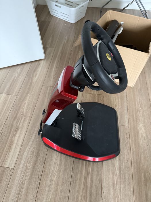 Volan gaming vând tot ce se vede în imagine