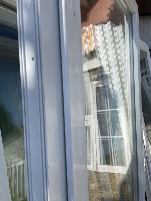 Usa terasa - balcon second hand