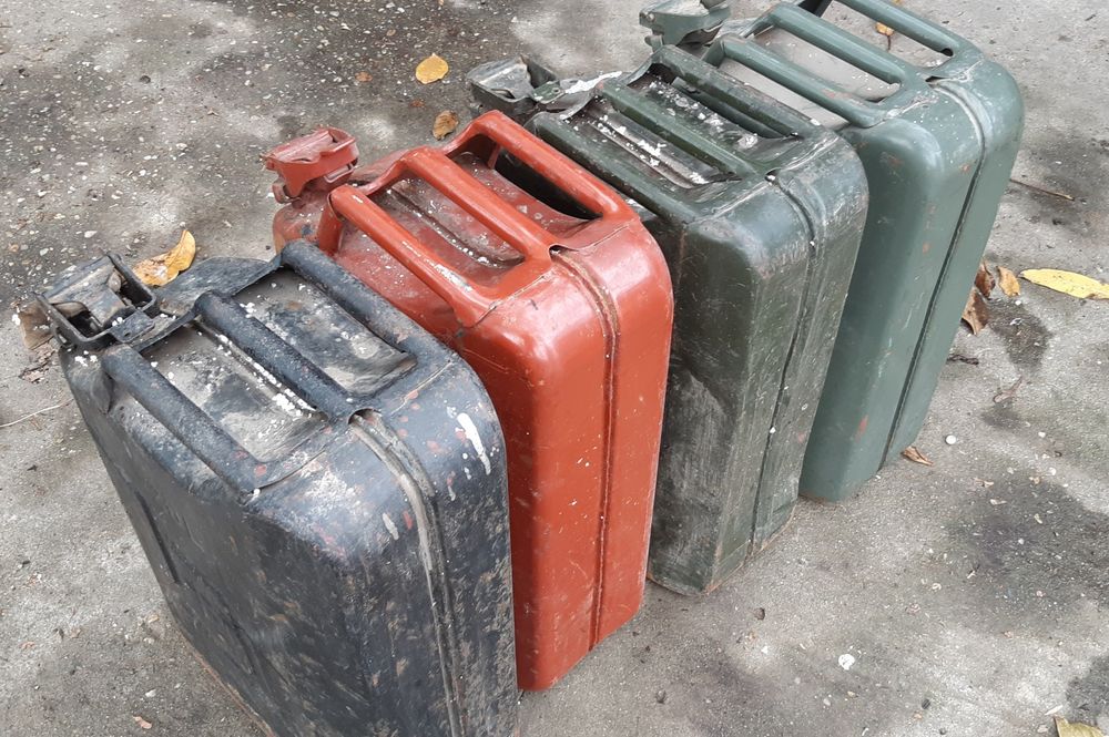 Canistra combustibil din metal 20 L