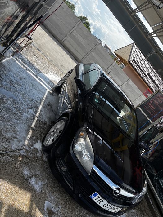 Vand opel Astra GTC 180Cp