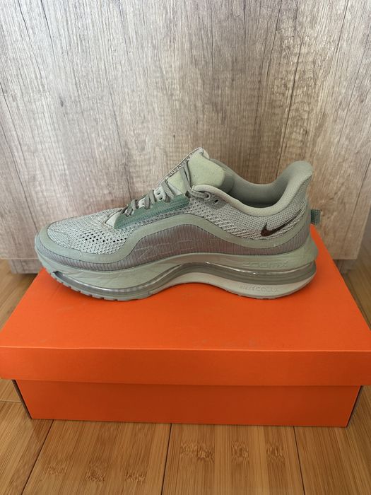 Nike Pegasus Premium 43