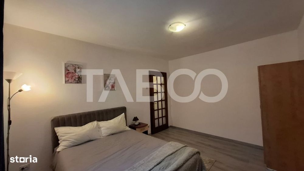 Apartament 3 camere de vanzare semidecomandat 45 mp zona Vasile Aaron — fotografia 1