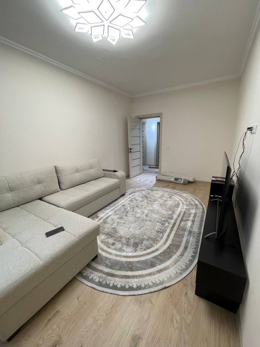 Sotiladi 3 xonali kvartira, Olmazor City’da.