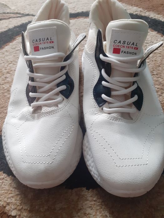 Adidasi Casual nr 38-50 lei.