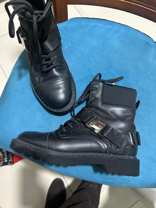 Женские ботинки