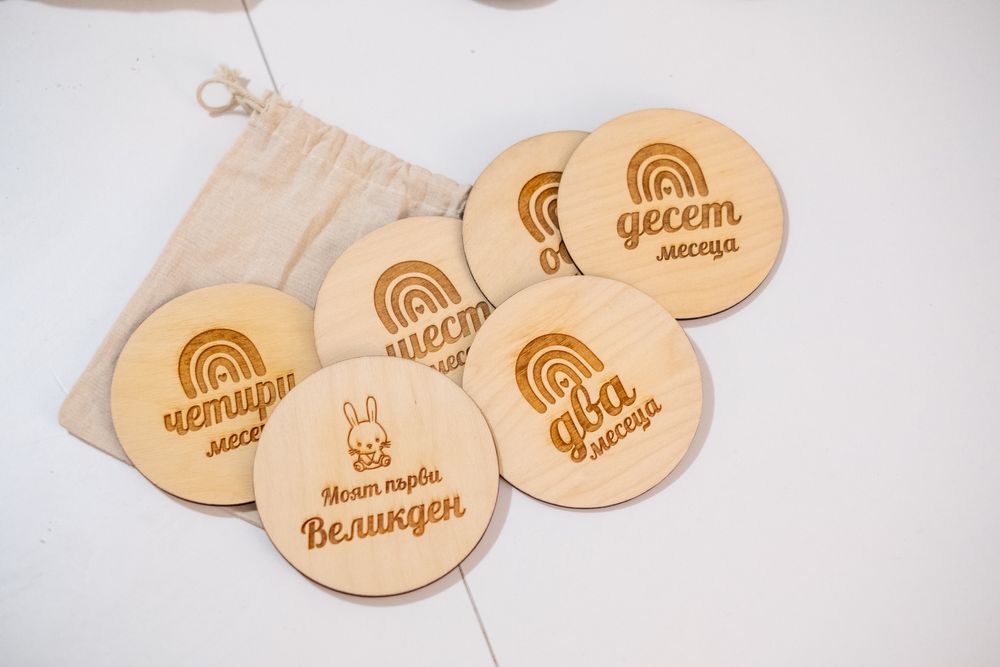 Карти/ надписи за месечинки по месеци