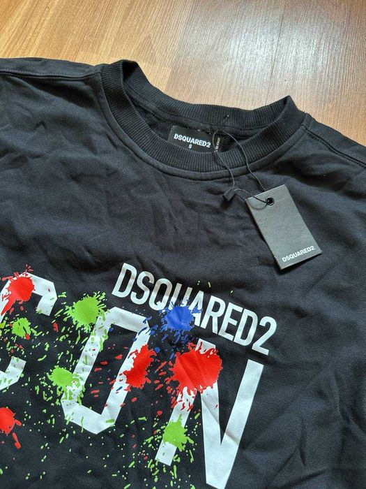 Tricou Dsquared2 cu eticheta (nu Nike, Gucci, Adidas, Balenciaga)
