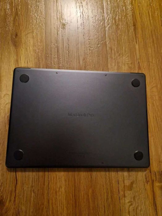 MacBook Pro M3 1TB SSD Space Schwarz