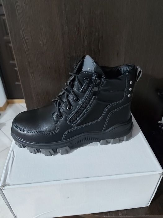 Зимняя детская обувь