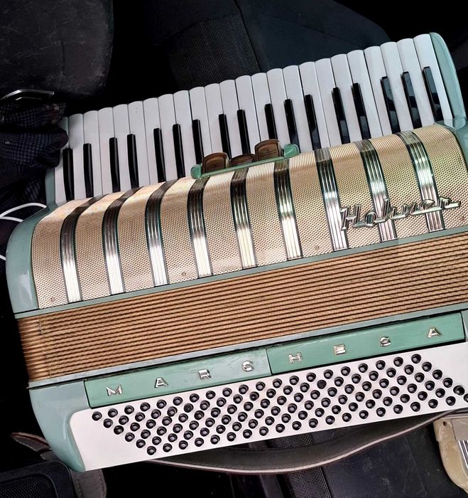HOHNER 120 bași  -7,5kg