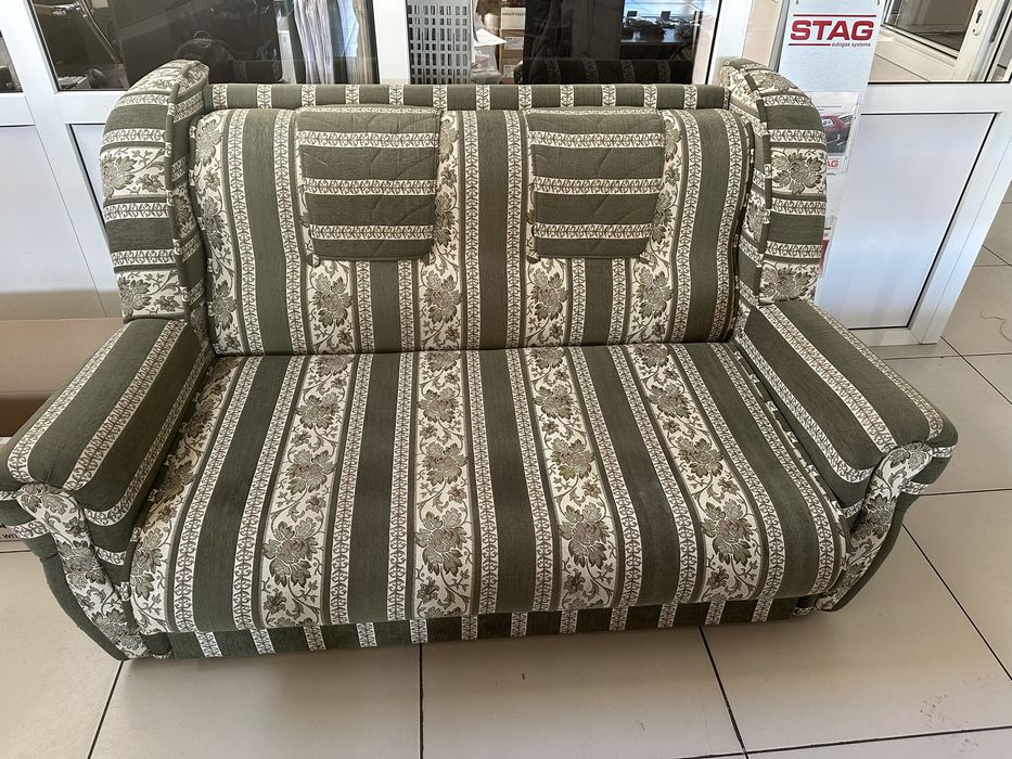 Раскладной диван б/у