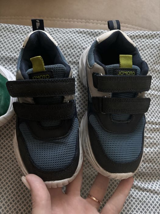 кроссовки на мальчика 29 и 30 размеры