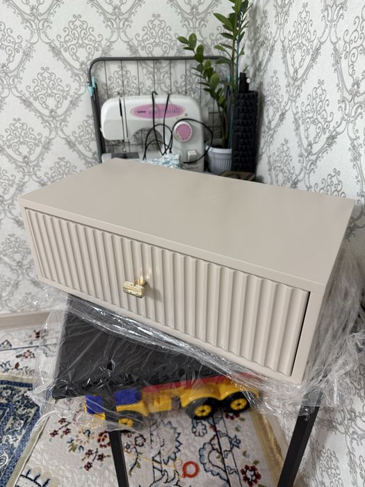 Тумба навесная.