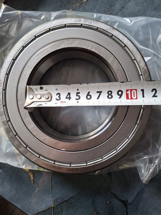 Продам подшипник 6218