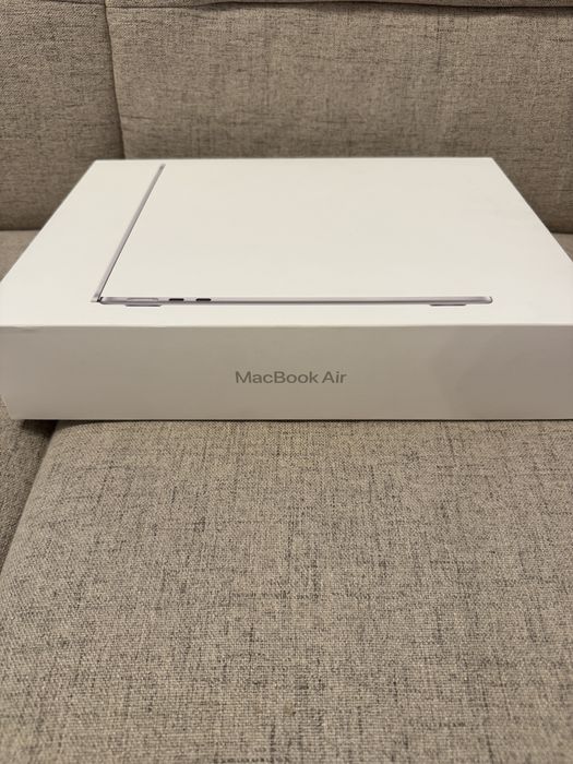 MacBook Air 13", cu procesor Apple M4, 16GB RAM, 256GB, Silver