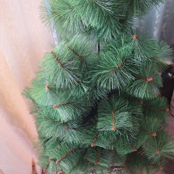 Ссрочно продам ёлку